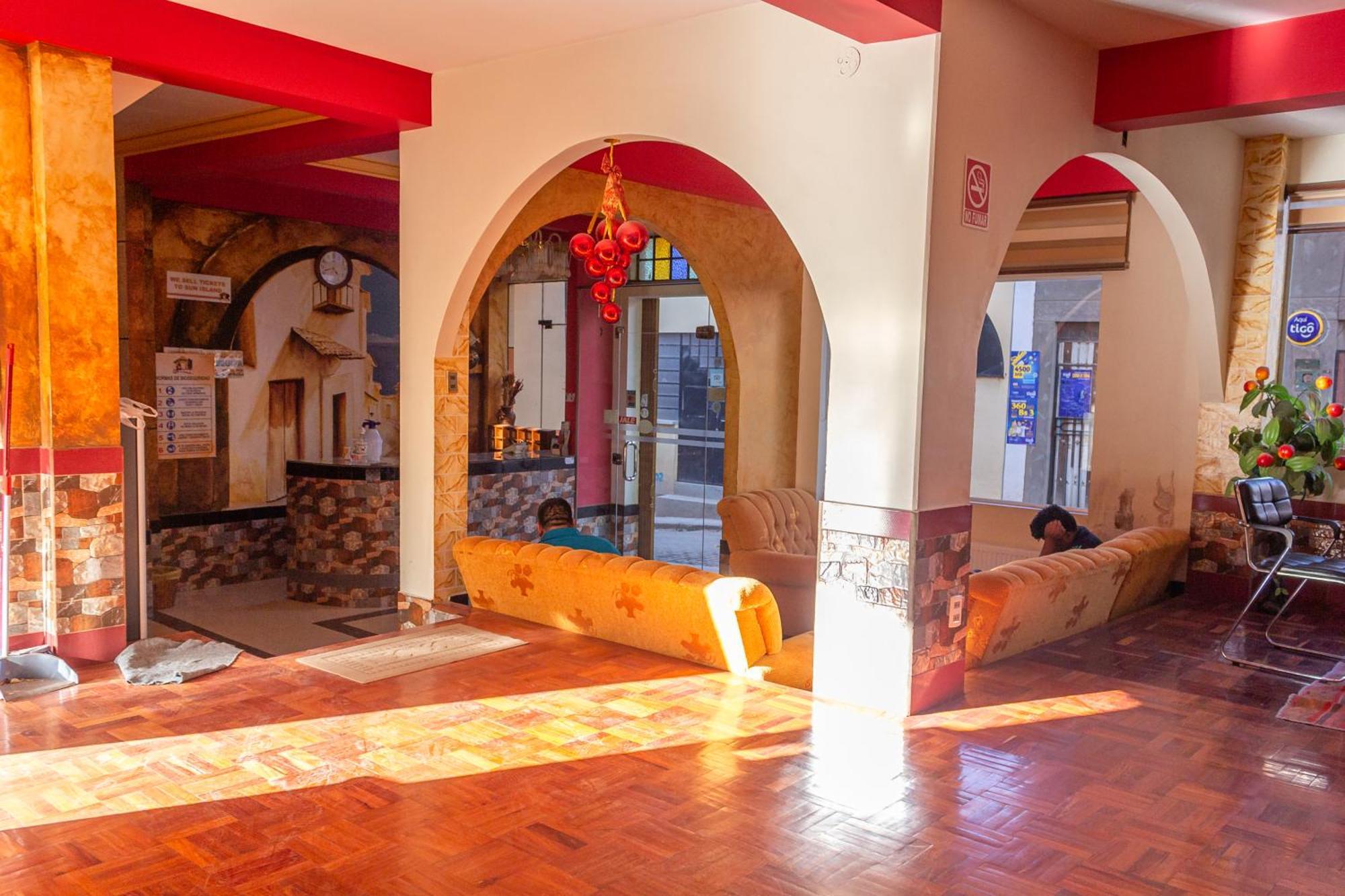 Hostal Sonia โกปากาบานา ภายนอก รูปภาพ