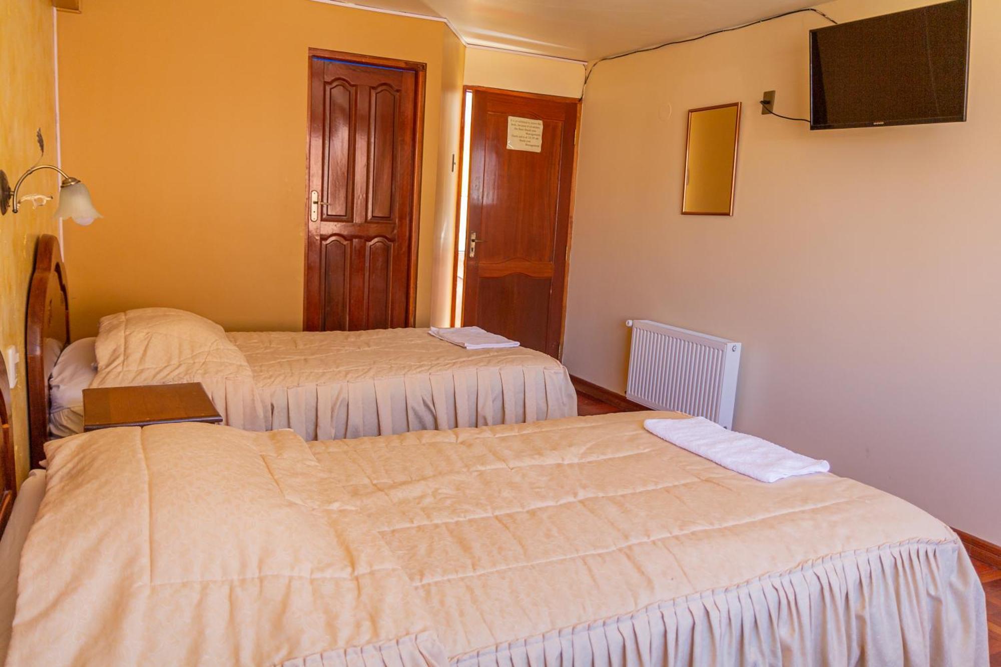 Hostal Sonia โกปากาบานา ภายนอก รูปภาพ